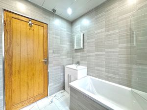 Photo 8- click for photo gallery